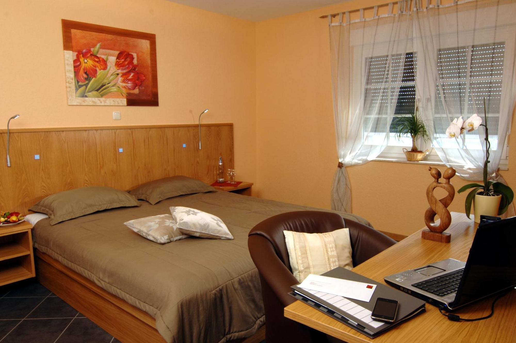 Wolfshotel Am Arendsee Arendsee  Bagian luar foto